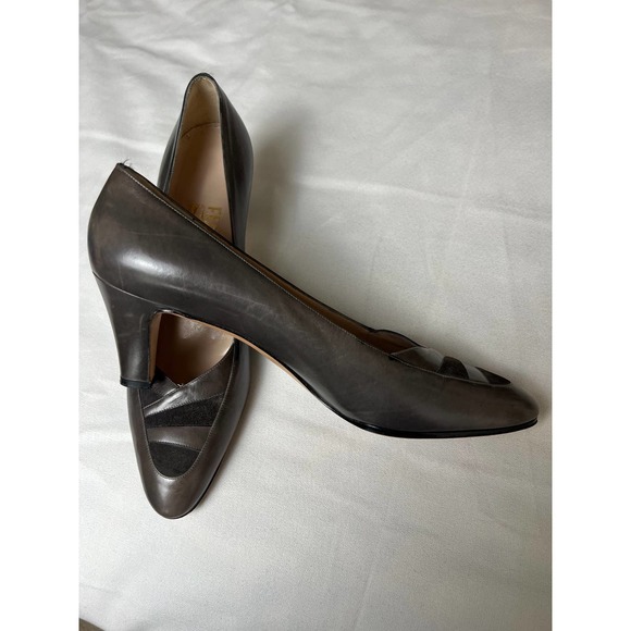 Salvatore Ferragamo Women's Leather Suede Pump Black Size 10 - Picture 3 of 6